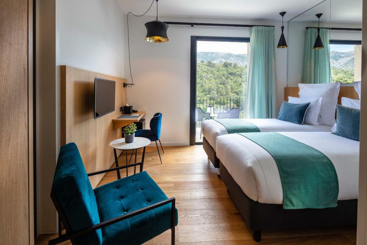 Hotel Sainte Victoire Vauvenargues Eksteriør bilde